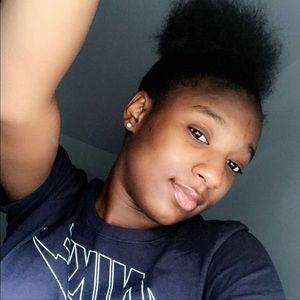 Meet your Posher, Kamauri